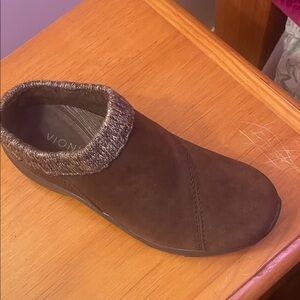 Vionic Brown Slip-On Cozy Collar Women's Shoe